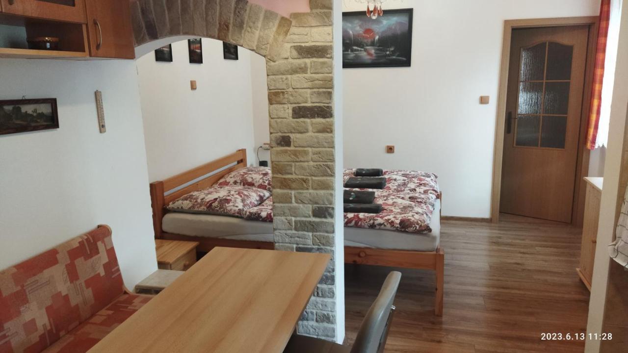 Česká Skalice Apartmany Pod Baruncinou Skolou מראה חיצוני תמונה
