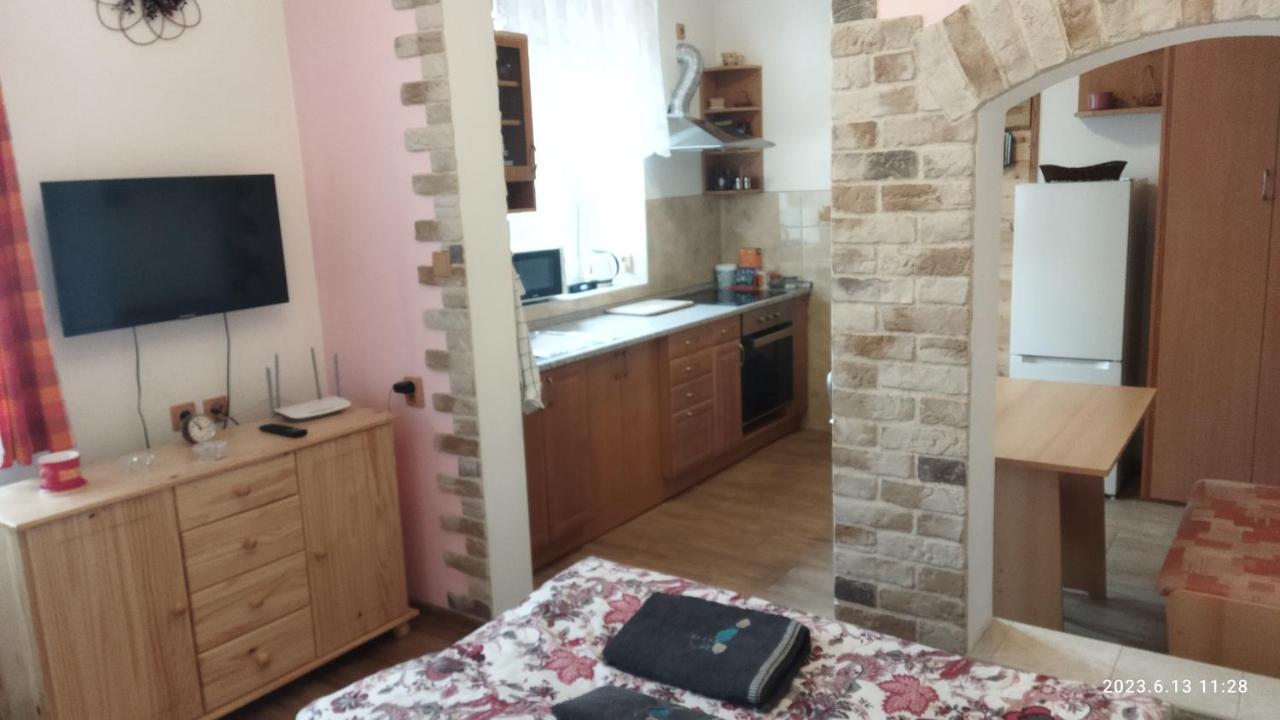 Česká Skalice Apartmany Pod Baruncinou Skolou מראה חיצוני תמונה